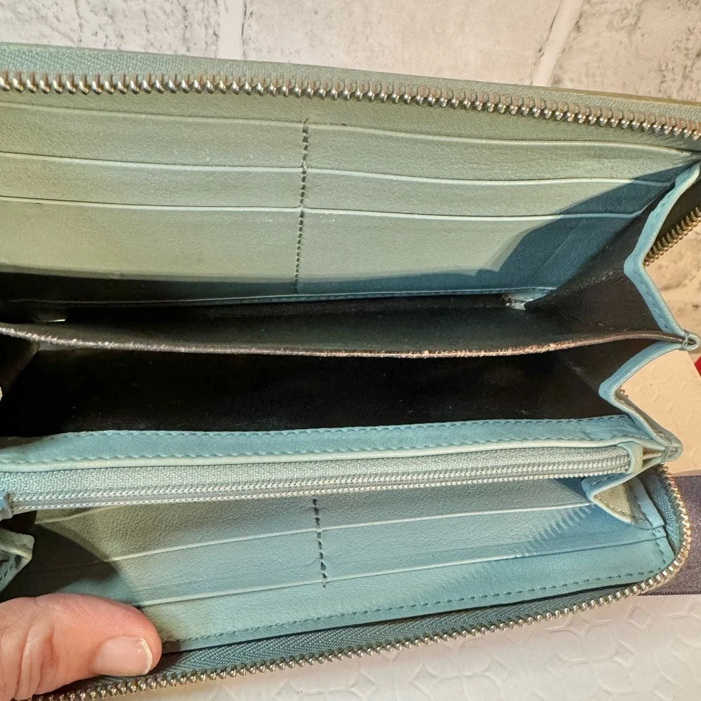 Gucci GG Canvas Zip Around Wallet Blue Leather Trim Bow Continental - Picture 8 of 9